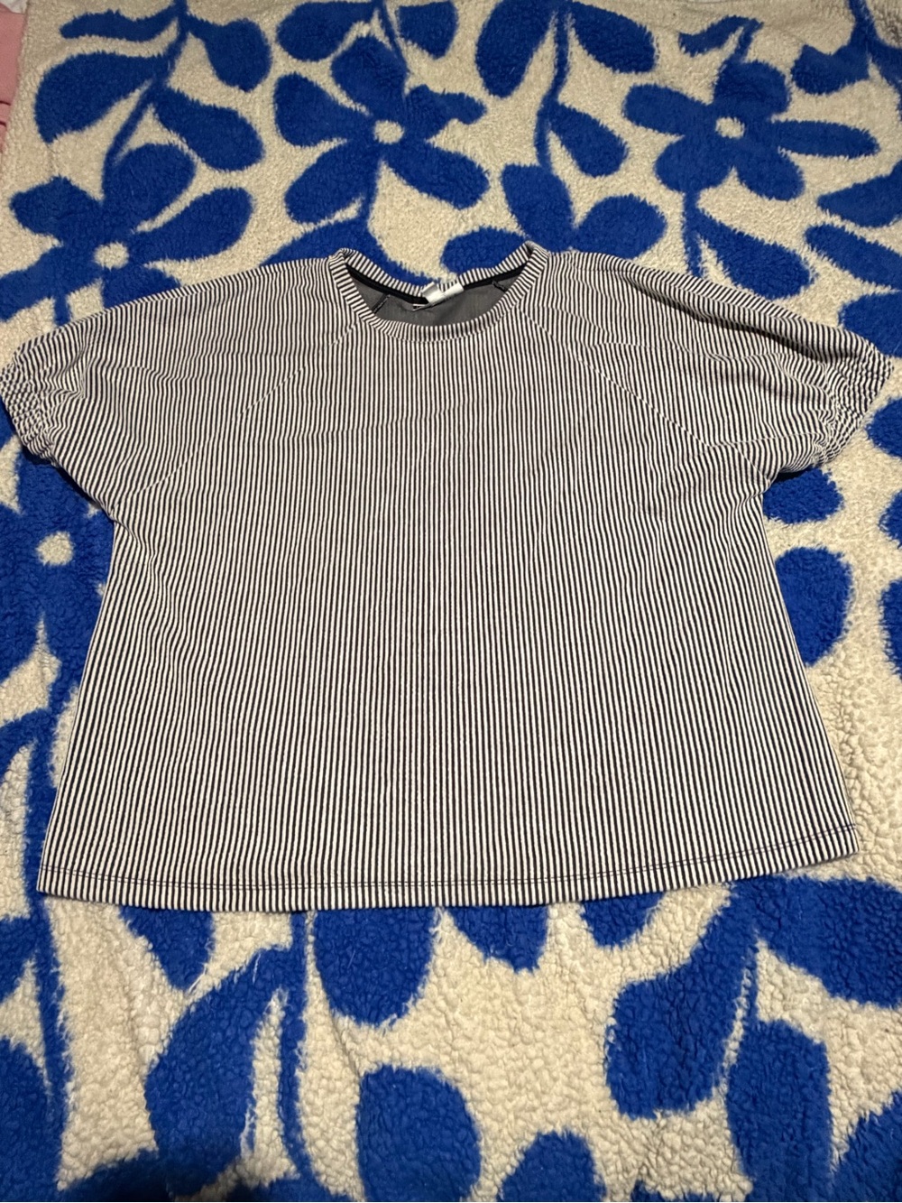 Jules & Leopold Women’s Striped Crewneck Tee - Black & White